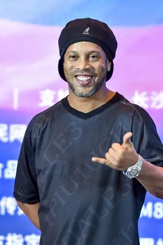 皮特森和汤